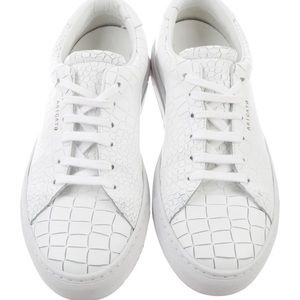 Axel Arigato leather low top sneakers